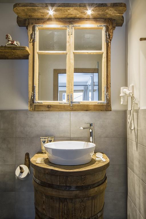 Chalet Da Mont Apartment Selva di Val Gardena Luaran gambar